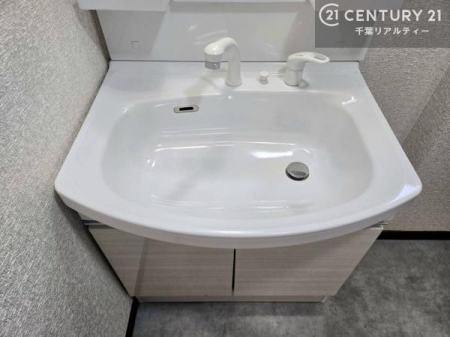 ���ʑ�E���ʏ� ���̐g�x�x��A���̎�􂢂ɕ֗��B���ʎ������ݍ������ԑтł��X���[�Y�Ɏg���A�Ƒ����ꂼ��̐������Y���Ɋ��Y���܂��B