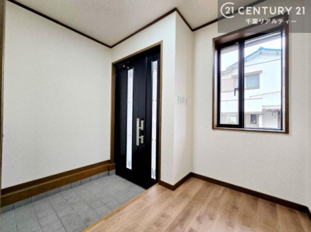 ���� ���ċA���Ă��Ă��A�������܁I�����������Ȃ�A�D�����}������Ă�����ԂɂȂ��Ă��܂��B
���邭��������錺�ւł��I