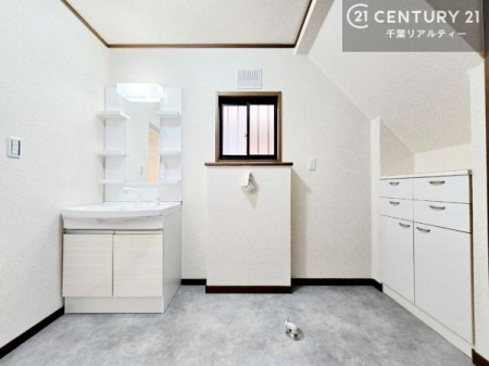 ���ʑ�E���ʏ� ���[�����Ղ�̐��ʎ��I���p�i�̃X�g�b�N��o�X�^�I�����X�b�L���Ǝ��[�ł��Ď��o���₷���I����肪�X�b�L���Еt���ċC�����̗ǂ���ԁI