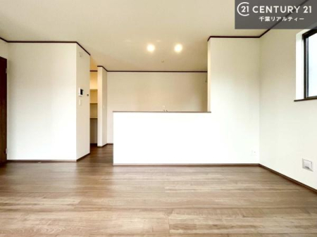 rO LX_CjOXy[XI肨HB΂yԂ߂܂BX̔܂I
zVЕt֗łI