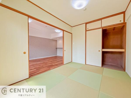 a ^^~̍肪炬^AbNXԁB傫ĴaƂȂĂ܂B{l̐Suav̋ԁB䑐̍YԂ͖̂ЂƎoĂ܂I