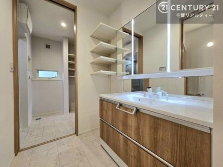 ʑEʏ Oʋdl̐ʏ́AgȂ݂₷I͎[ɂȂĂ܂BhC[₨ϓЕt̂ŐʑXbLƌ邱Ƃo܂I