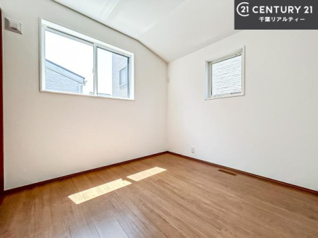 q |oȂ́Aql̂ƂĂSłI
[Xy[X[Ă̂ŎU炩TbƕЕt܂I