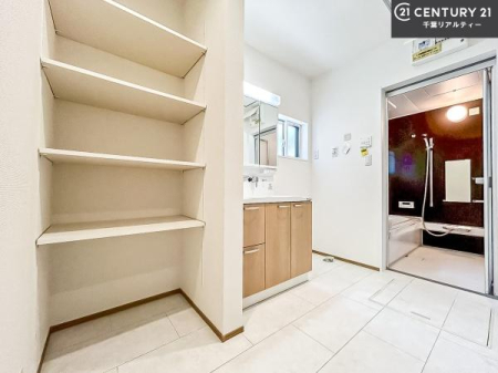 ���ʑ�E���ʏ� ���[�����Ղ�̐��ʎ��I���p�i�̃X�g�b�N��o�X�^�I�����X�b�L���Ǝ��[�ł��Ď��o���₷���I����肪�X�b�L���Еt���ċC�����̗ǂ���ԁI