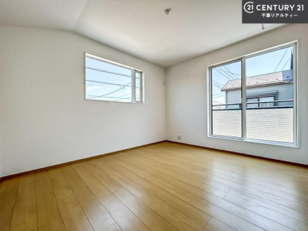 �m�� �o���R�j�[�ɖʂ��Ă���m���ł��B���邭�����肪����A���C����������ł��܂��I���N���āA�O�ɏo�Ĕw�L�т����[�ċz�����ǂ������}������邱�Ƃ��o�������ł��ˁI