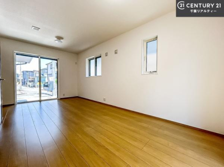 �Q�� �D���������������ޗm���́A���̖ڊo�߂��C�������ǂ������ł��ˁB���������Ԃ��������Ɖ߂������Ƃ��ł��܂��B�D�����F�����̃t���[�����O���ǂ�ȉƋ�ɂ��}�b�`���܂��I