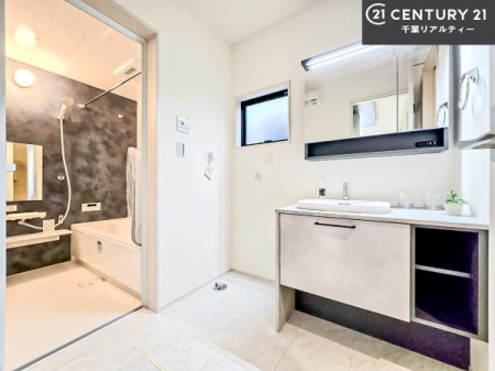 ʑEʏ t̖邢ʎłICɓւłĐɕۂƂł܂IRނ̂łς̎dオǂȂ܂ˁI