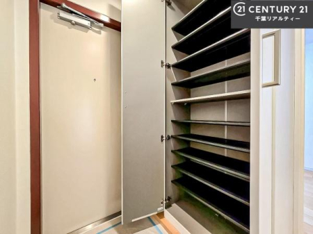  V[Y{bNXtȂ̂ŁAւЕt|₷łI
XbLւŌ˂JuԁÂSnԂo}Ă܂B
