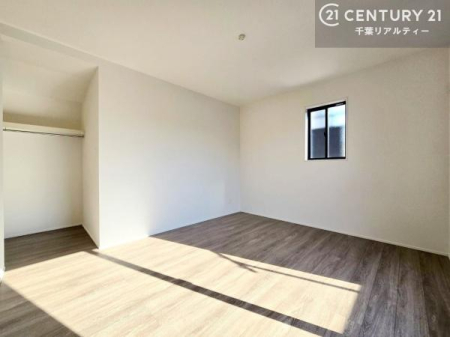 m [Xy[XĂ܂IXbLڂ鎖ł܂ˁB
ƋI΂ȂVvȃfUCׁ̈AƋI΂Cɓ̋ԍ肪łłˁB