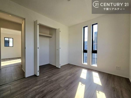 q [Xy[XĂAߗނ₨AwpiȂǂ萮ł܂BLg邽߁AKŐZԂ܂B