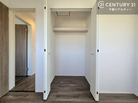 [ Ղ̎[Xy[XŁA炵萮Z܂BƑ̉וꂢɕЕtAKɉ߂܂B