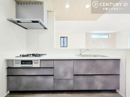 Lb` lC̑ΖʎVXeLb`̗pĂ܂IƑ̃R~jP[VRƑ݌vłB
qlɂڂ͂̂ŊłˁBLXgĉKɍƂi݂܂B