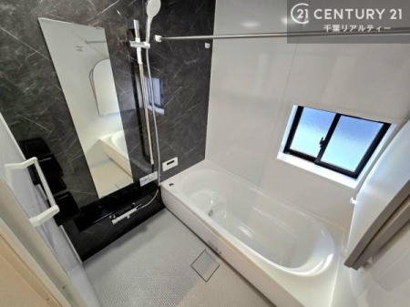  1̔ƖĂ闁łB
̑fGȃN[[VꏊłˁB