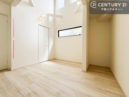 rO 㕔Ŗ邭JIȋԂłBSnǂrO͉ƑRƏW܂܂BƑcR̎ԂłBƑƁAw[Ԃ߂łˁB