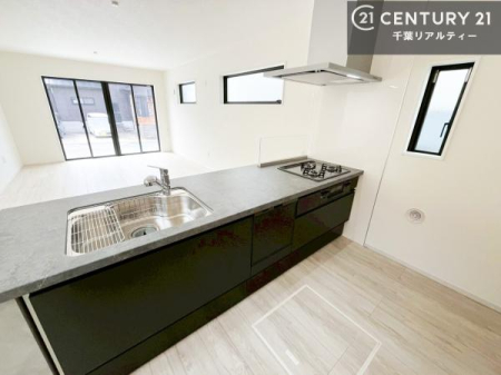 Lb` lC̑ΖʎVXeLb`̗pĂ܂IƑ̃R~jP[VRƑ݌vłB
qlɂڂ͂̂ŊłˁB[͂܂I