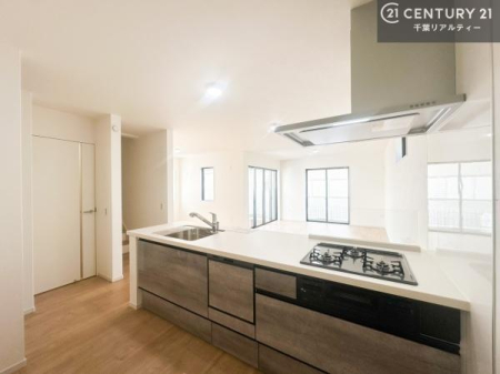 Lb` Ƃ肠钲Xy[XōƂ₷KȃLb`łI
qlƈꏏɂَqy߂LXXy[XłByԂɂȂ肻łˁIyn̔JÒz