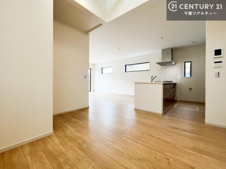 rO LXrO_CjOXy[XI肨HB΂yԂ߂܂BX̔܂I
zVЕt֗łI