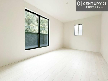 Q oRj[ɖʂĂmłB邭肪ACł܂INāAOɏoĔwLт[ċzǂ}邱ƂołˁI