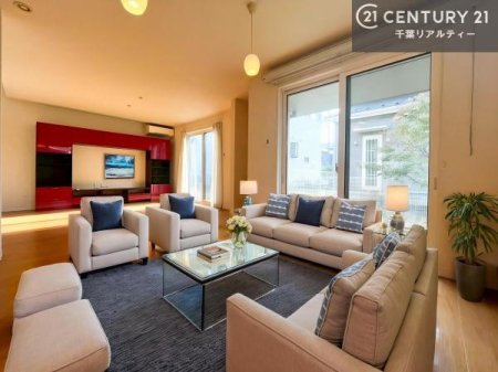 rO ƋCGp[XłB؂ȉƑW܂邩炱LDKɂ͂肽B
tH[Ő܂ς@ŐV͂łI