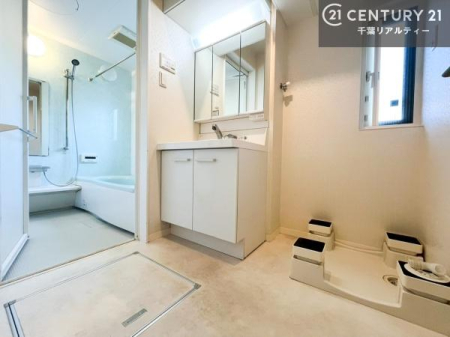 ʑEʏ gȂ𐮂ʏ́A厖łI̐̂镵͋CoIC悭g܂BLXXy[XłˁI