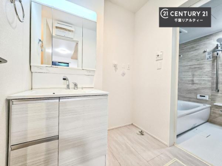 ʑEʏ Oʋdl̐ʏ́AgȂ݂₷I͎[ɂȂĂ܂BhC[₨ϓЕt̂ŐʑXbLƌ邱Ƃo܂I