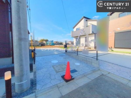 �O�ʓ��H�܂ތ��n�ʐ^ ���ӊ���A���q�l�̂���]�ɍ������������ꏏ�ɂ��ē���v���܂��B�Z��[���A�h�o�C�U�[�ɂ�邲���k������܂��B���Ђ͂��₢���킹�ɑ��Ή����܂��I���҂������܂���I