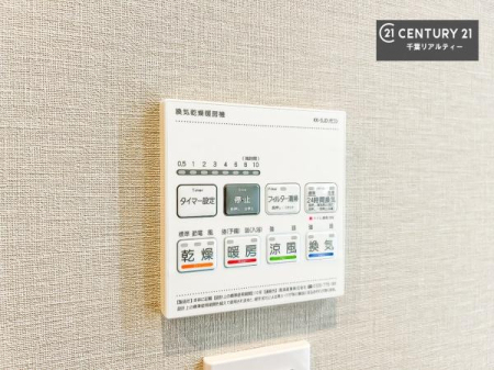 ̑ g[tĂ閣͓IȎdlłI~̓q[gVbN̗\hɂg܂B
J̓ł󕨂̂ŁA󕨂ߍ݂ɂI