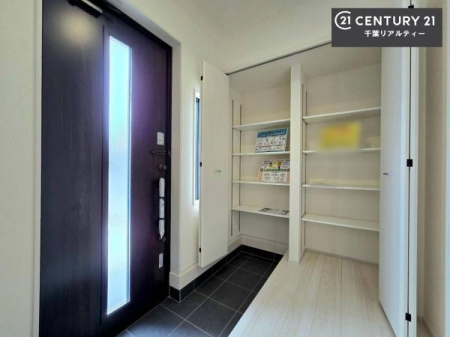 [ Ղ̎[Xy[XŁA炵萮Z܂BƑ̉וꂢɕЕtAKɉ߂܂B