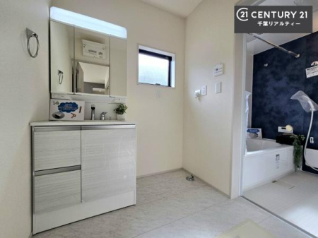 ʑEʏ Oʋdl̐ʏ́AgȂ݂₷I͎[ɂȂĂ܂BhC[₨ϓЕt̂ŐʑXbLƌ邱Ƃo܂I