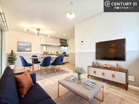 rO ƋCGp[XłBSnǂrO͉ƑRƏW܂܂BƑcR̎ԂłBƑƁAw[Ԃ߂łˁB邭JIȋԂłB