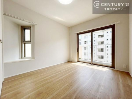 rO ꂢɃtH[ꂽḿAƐSn悳˔ԁBQqƂĂœKłB