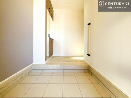  肷ťւ́ȀoSɃT|[gB
Ƒ݂ȂKɕ点Av̂݌vłI