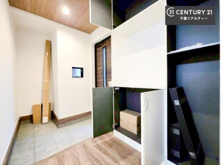  V[Y{bNXtȂ̂ŁAւЕt|₷łI
XbLւŌ˂JuԁÂSnԂo}Ă܂B