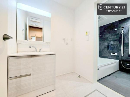 ʑEʏ Oʋdl̐ʏ́AgȂ݂₷I͎[ɂȂĂ܂BhC[₨ϓЕt̂ŐʑXbLƌ邱Ƃo܂I