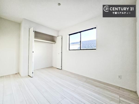 q [Xy[XĂAߗނ₨AwpiȂǂ萮ł܂BLg邽߁AKŐZԂ܂B