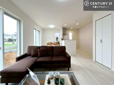 rO 傫ȑ炽Ղ̗z閾邢rOBĴ郊rOŉƑĉ났̎Ԃ߂܂B