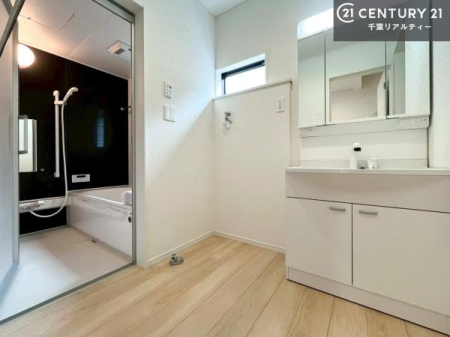 ʑEʏ ydlzt̖邢ʎłICɓւłĐɕۂƂł܂IRނ̂łς̎dオǂȂ܂ˁI