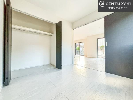 [ e[tI}ȂqlqĂU炩TbƕЕt܂ĨXy[X܂Ƃ肠邨o邱Ƃo܂I