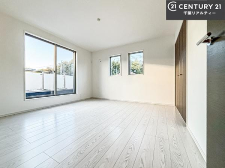 m oRj[ɖʂĂmłB邭肪ACł܂INāAOɏoĔwLт[ċzǂ}邱Ƃł܂B