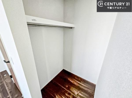 [ Ղ̎[Xy[XŁA炵萮Z܂BƑ̉וꂢɕЕtAKɉ߂܂B