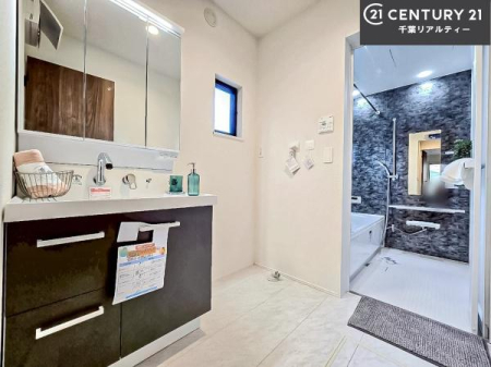 ʑEʏ t̖邢ʎłICɓւłĐɕۂƂł܂IRނ̂łς̎dオǂȂ܂ˁI