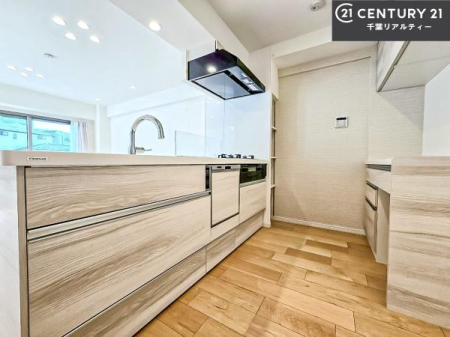 Lb` Jbv{[ht̃Lb`łB
Lb`͉ƃK`K`łBdqW␆ъu܂A̐H͒IɎ[\łB