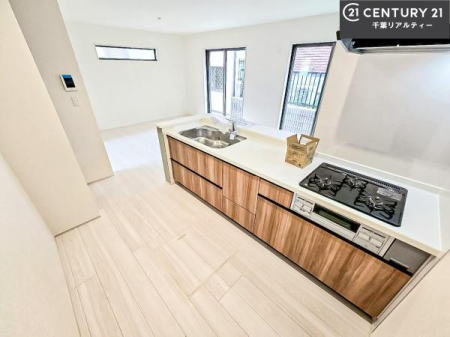 Lb` Ƃ肠钲Xy[XōƂ₷KȃLb`łI
qlƈꏏɂَqy߂LXXy[XłByԂɂȂ肻łˁI