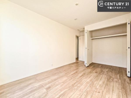 rOȊŐ VvɃfUCĂ邽߁AƋIт܂I
Cɓ̉ƋuĂ낰Ԃ邱Ƃł܂B