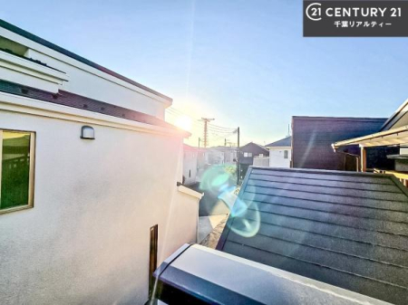 Z˂̒]ʐ^ ZXłI͂ɂ͍ȂA󂪍LJAz傫Ղ邱Ƃ܂IC̗ǂʂ蔲X݂łI