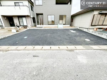 ԏ ԃXy[X2䕪܂IZJhJ[͂AoCN⎩]ԂȂǂuꏊɍ܂BynwJÒz