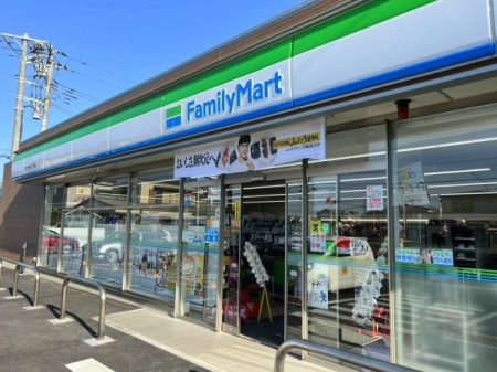 ���ӊ� �y�R���r�j�z�t�@�~���[�}�[�g �؍X�Ê⍪�O���ړX�F1106m