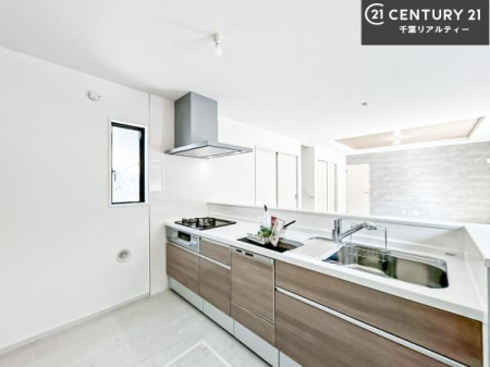 Lb` lC̑ΖʎVXeLb`̗pĂ܂IƑ̃R~jP[VRƑ݌vłB
qlɂڂ͂̂ŊłˁB[͂܂I