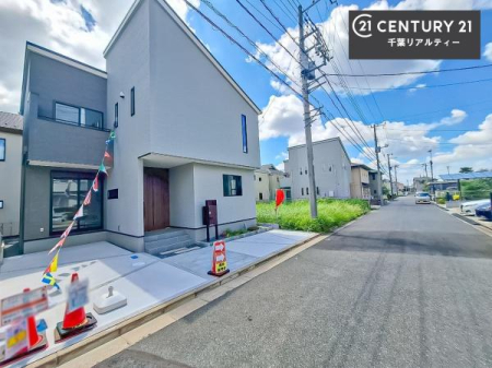 OʓH܂ތnʐ^ Ђ̐X^bt[܂ŃgRgtĂ܂B