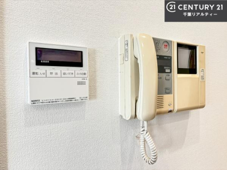 ̑ TVj^[tC^[złql̂ԒȂǂSłˁB
{^ЂƂłC̏ƂƂ̂II[goXB